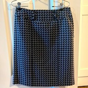 Pattern black and grey pencil skirt